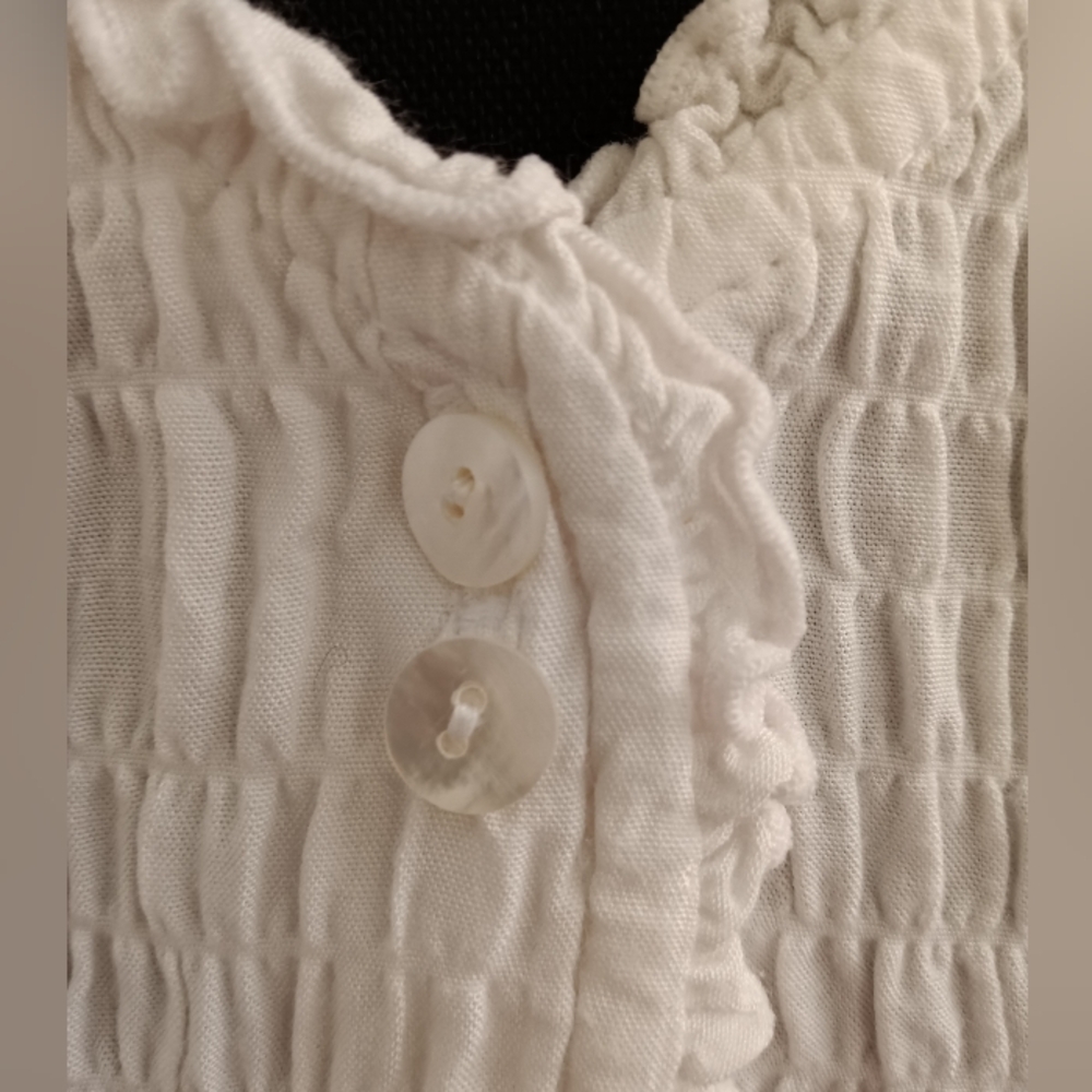 Nomadic Traders Fresco V Neck Button Up Size S - image 3